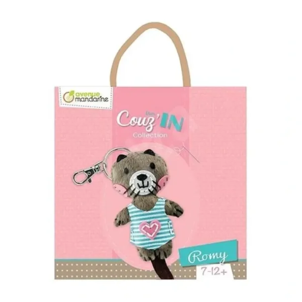 Avenue Mandarine Keychain Kit, Romy Raccoon - Little Painter Art | Exploring the Endless Possibilities of Art Online
